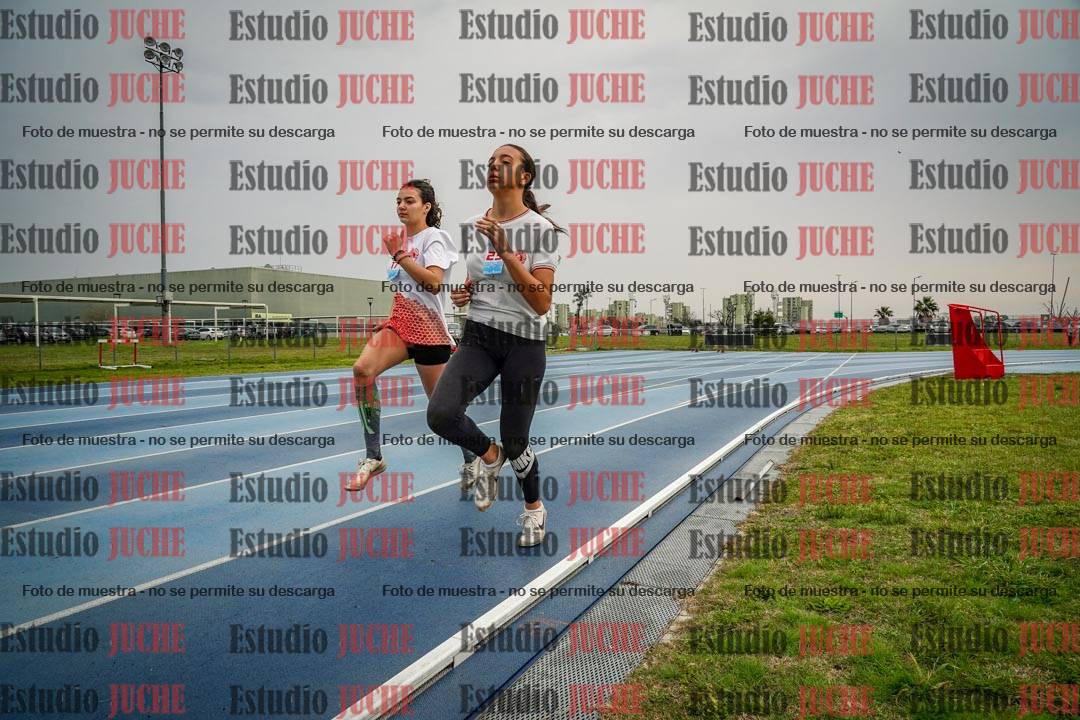 Fotos de los 600 m llanos de mujeres - U16