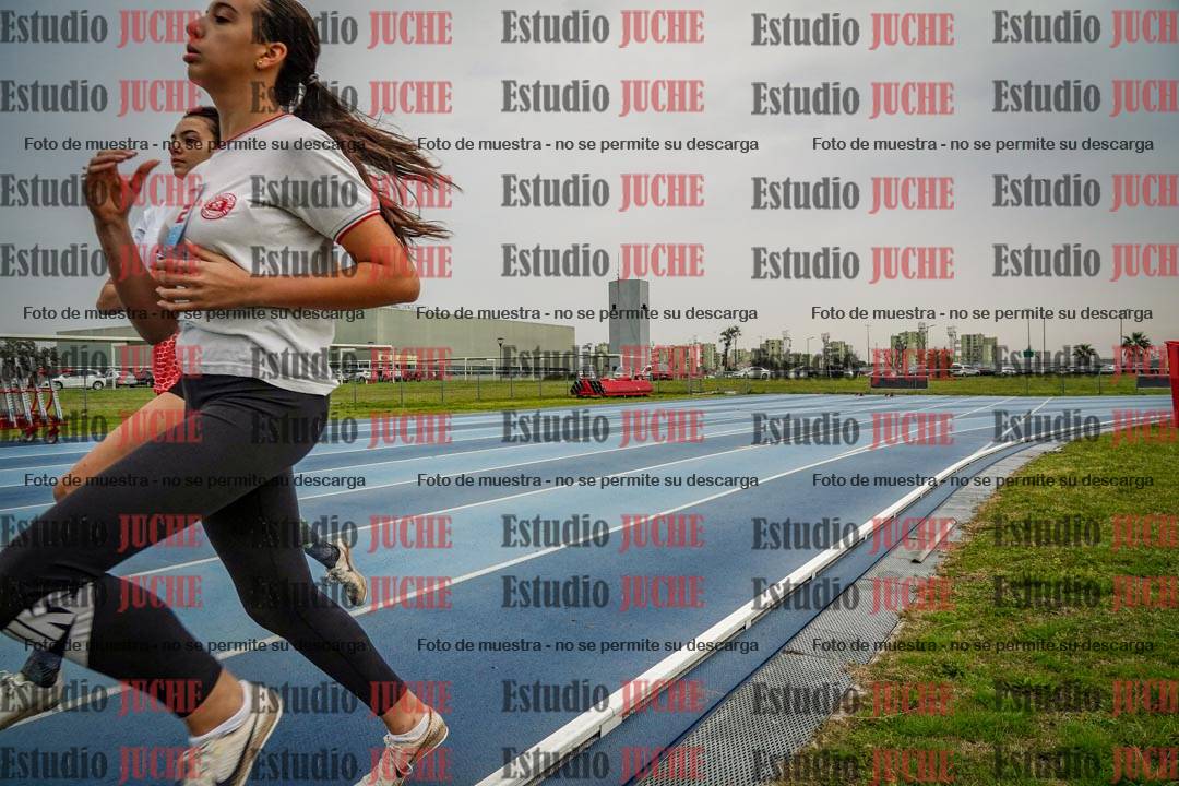 Fotos de los 600 m llanos de mujeres - U16