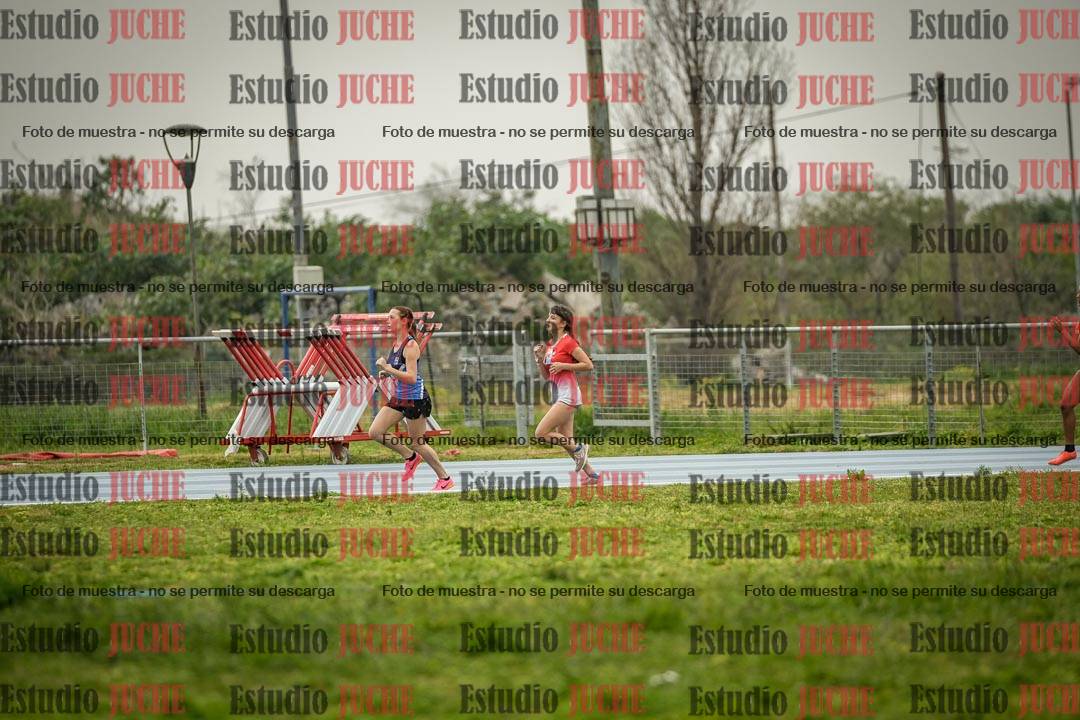 Fotos de los 600 m llanos de mujeres - U16