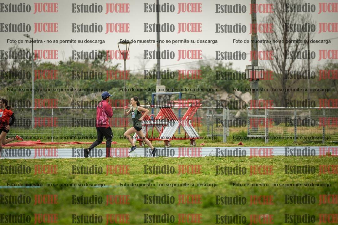 Fotos de los 600 m llanos de mujeres - U16