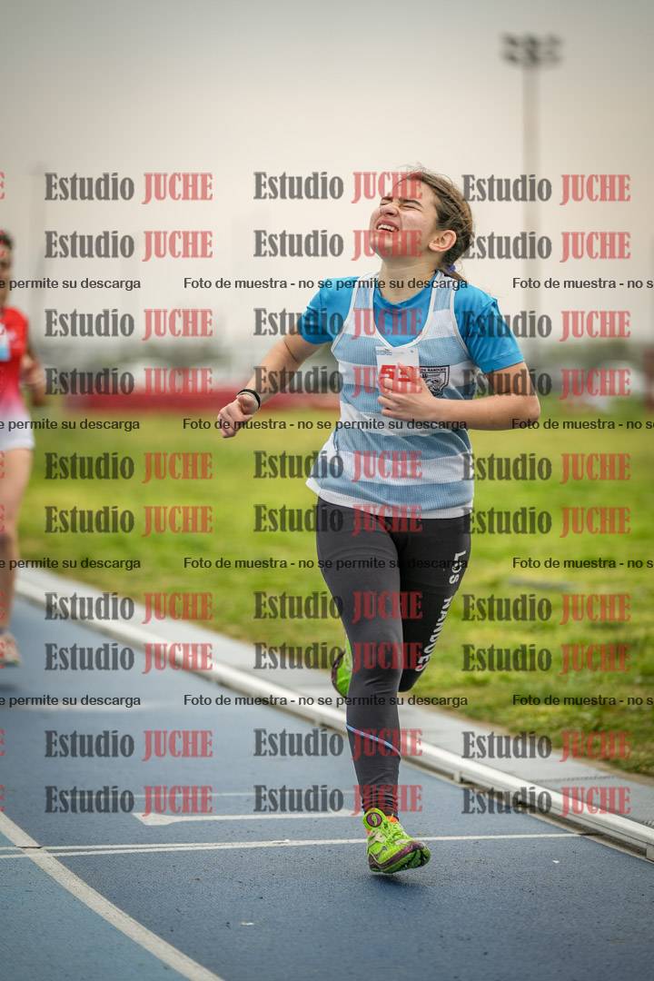 Fotos de los 600 m llanos de mujeres - U16