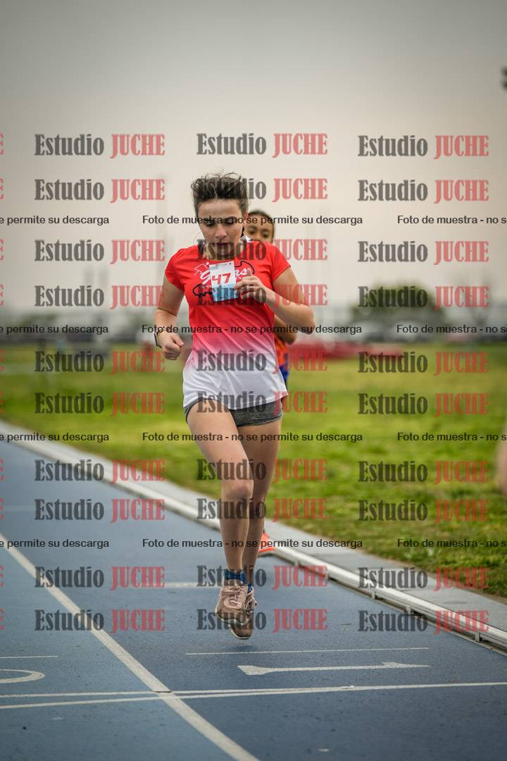 Fotos de los 600 m llanos de mujeres - U16