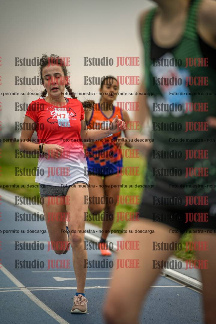 Fotos de los 600 m llanos de mujeres - U16