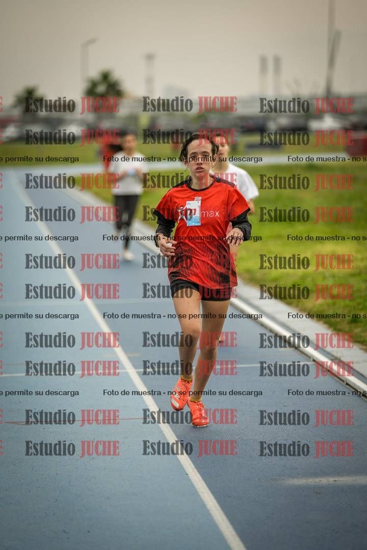 Fotos de los 600 m llanos de mujeres - U16