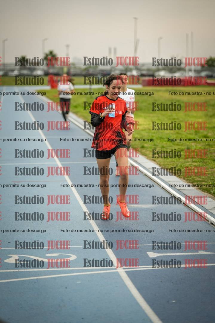Fotos de los 600 m llanos de mujeres - U16