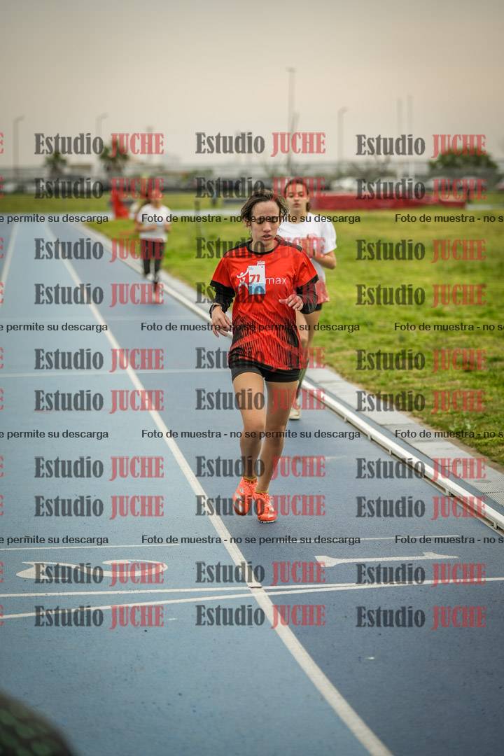 Fotos de los 600 m llanos de mujeres - U16