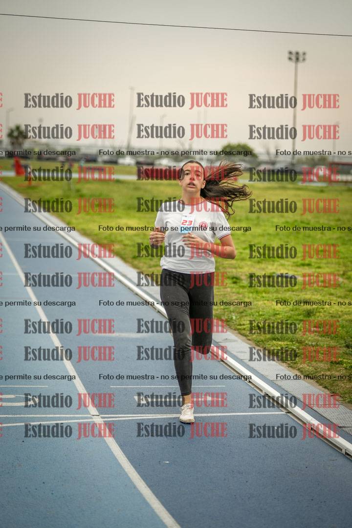 Fotos de los 600 m llanos de mujeres - U16