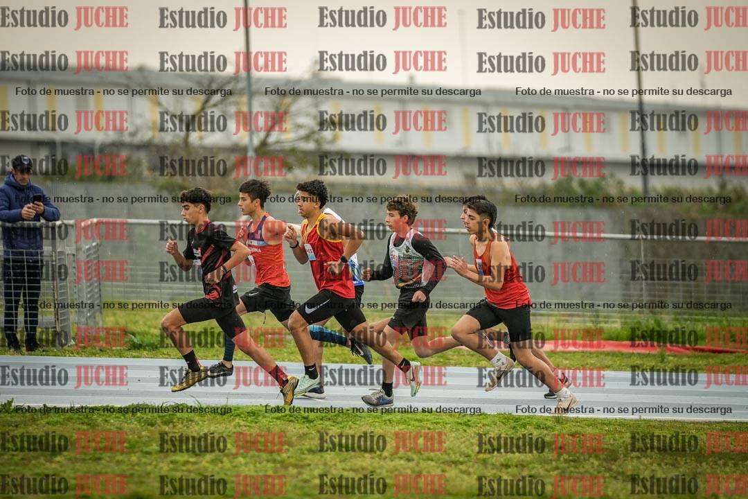 Fotos de los 600 m llanos de varones - U16