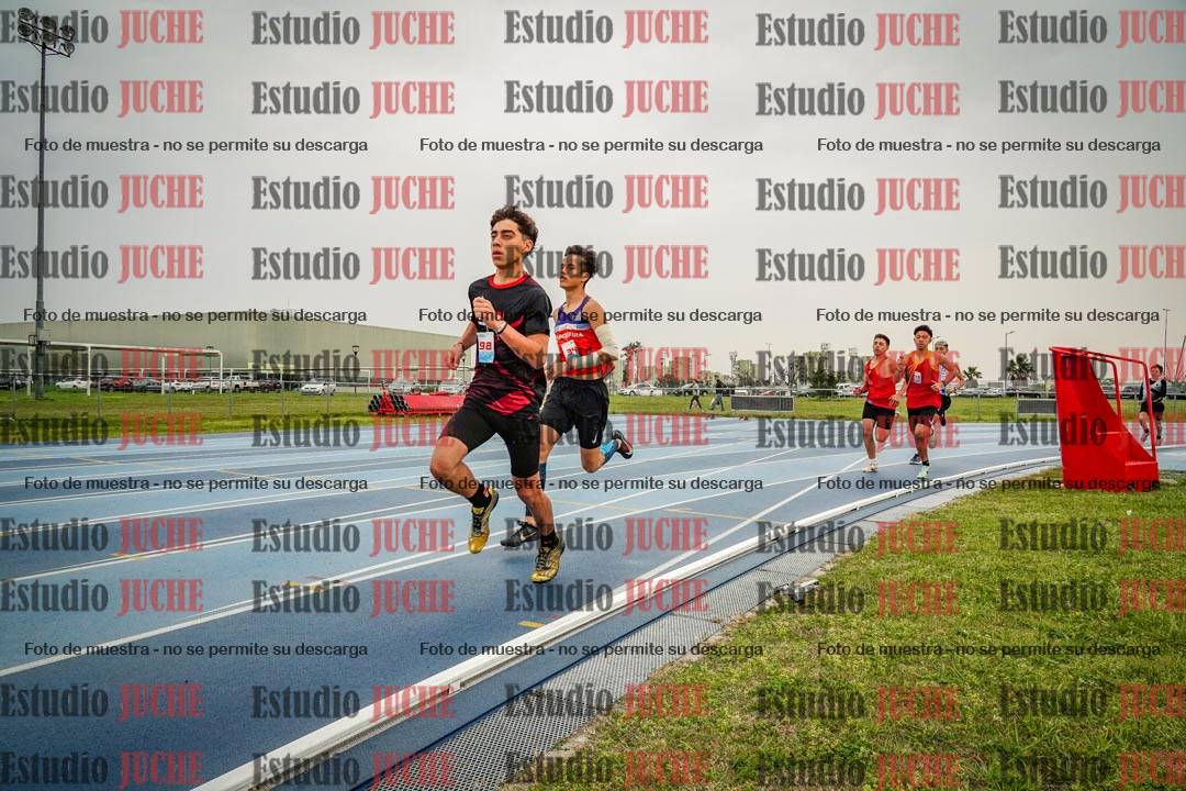 Fotos de los 600 m llanos de varones - U16