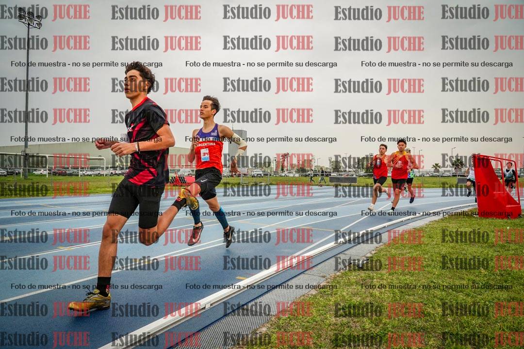 Fotos de los 600 m llanos de varones - U16