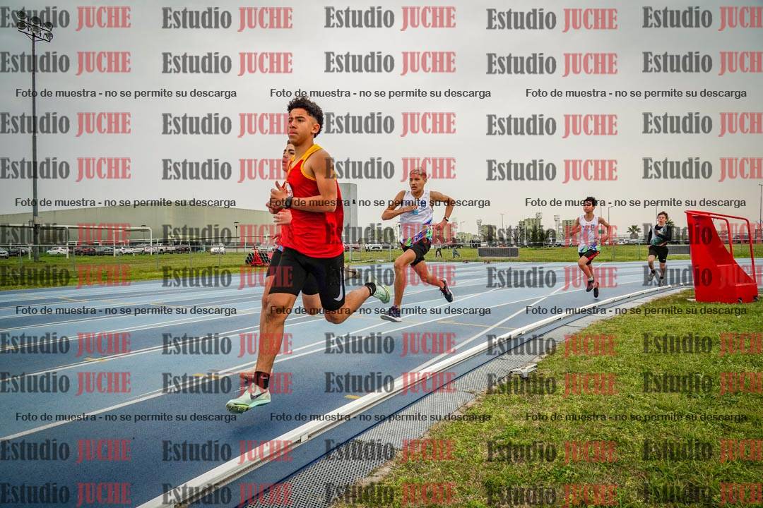 Fotos de los 600 m llanos de varones - U16