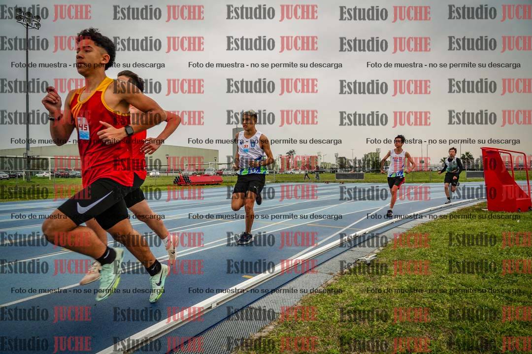 Fotos de los 600 m llanos de varones - U16