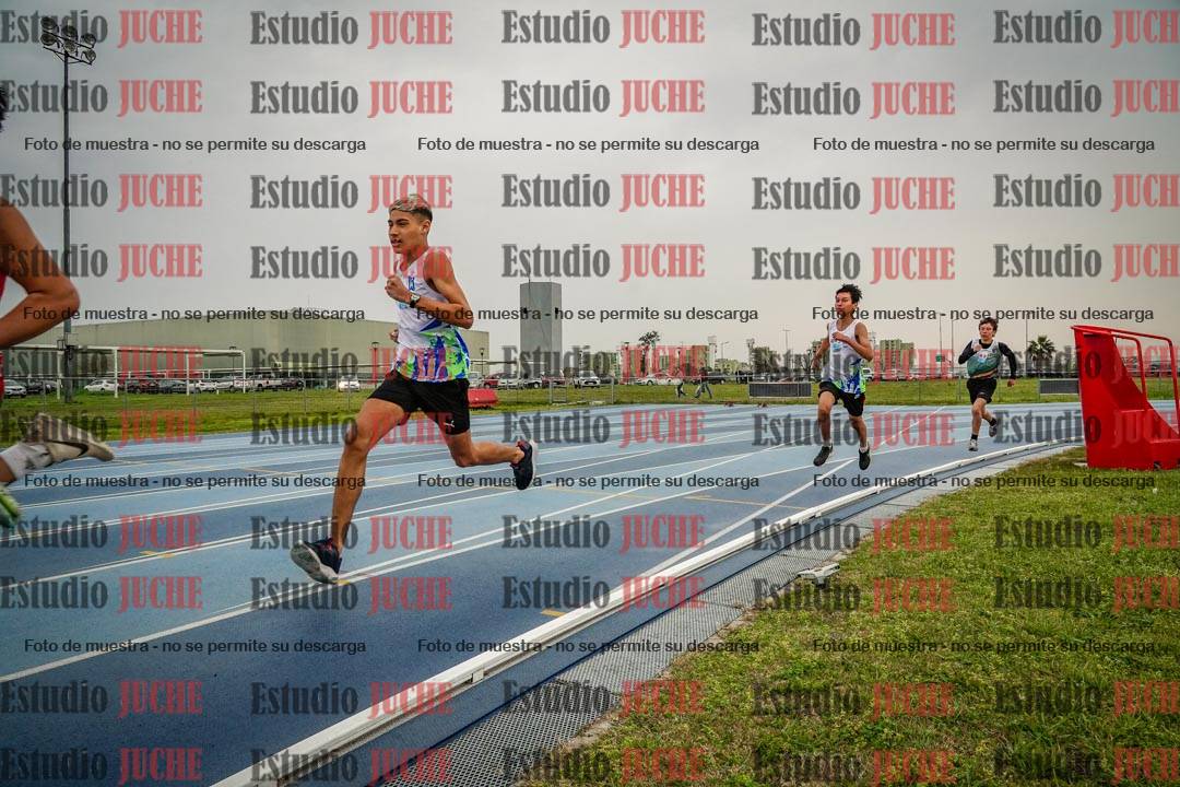 Fotos de los 600 m llanos de varones - U16