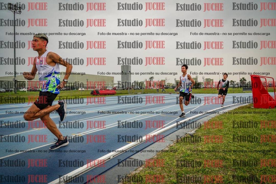Fotos de los 600 m llanos de varones - U16