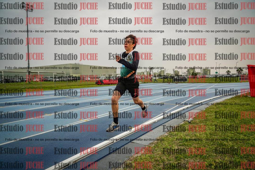 Fotos de los 600 m llanos de varones - U16