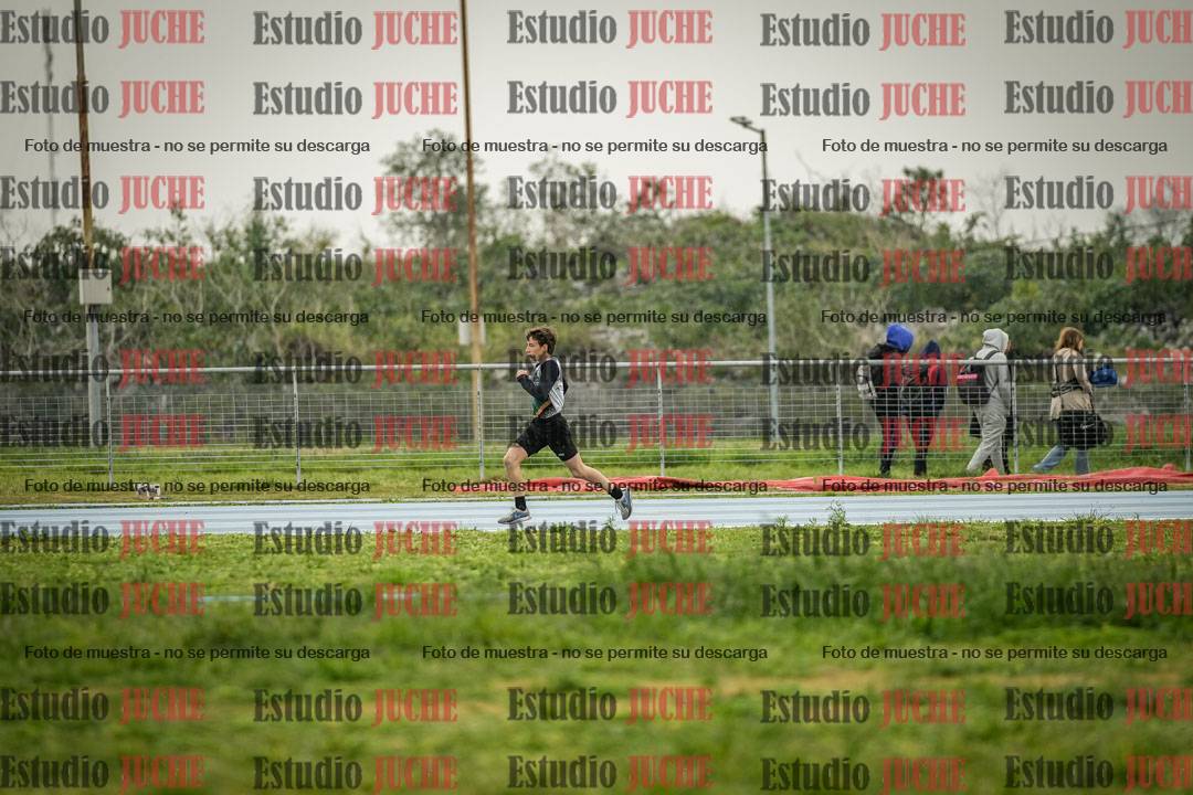 Fotos de los 600 m llanos de varones - U16
