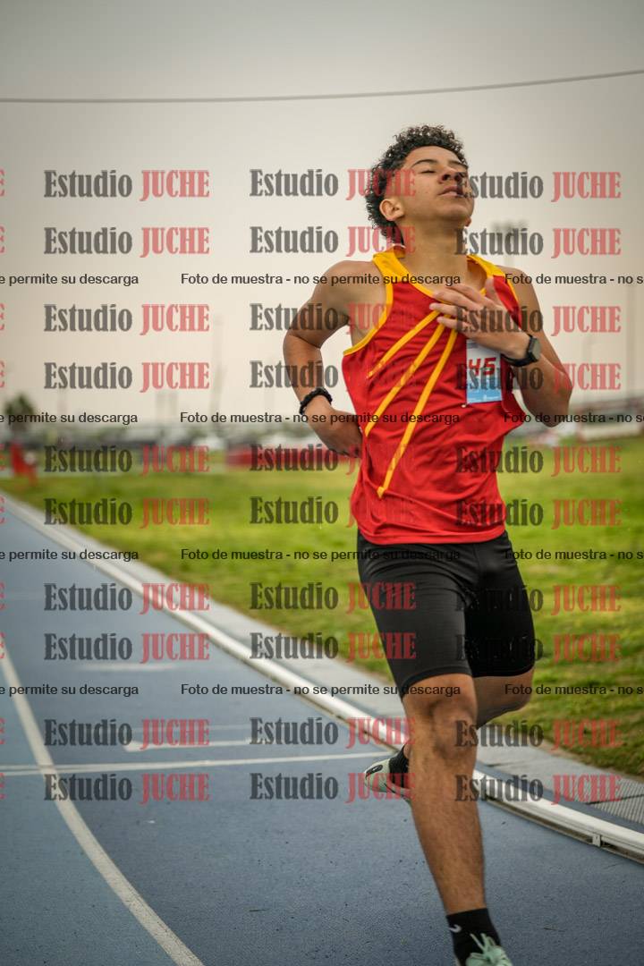 Fotos de los 600 m llanos de varones - U16