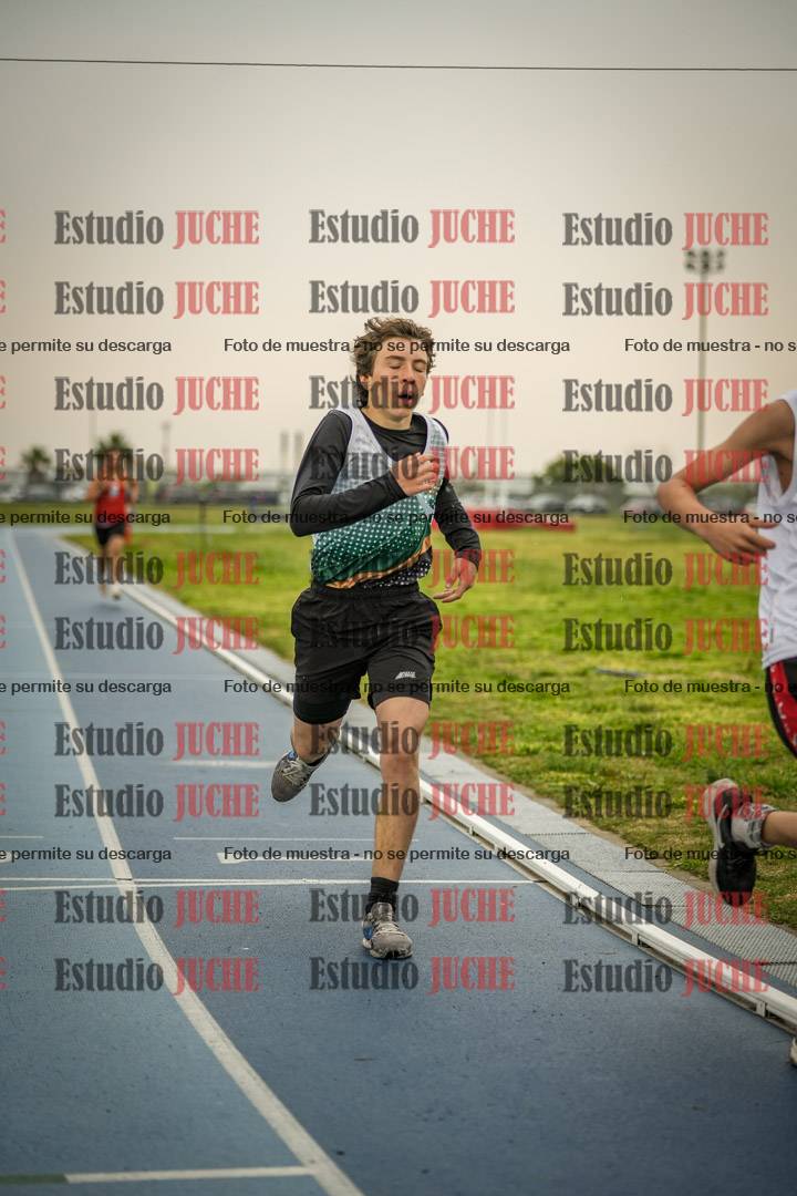 Fotos de los 600 m llanos de varones - U16