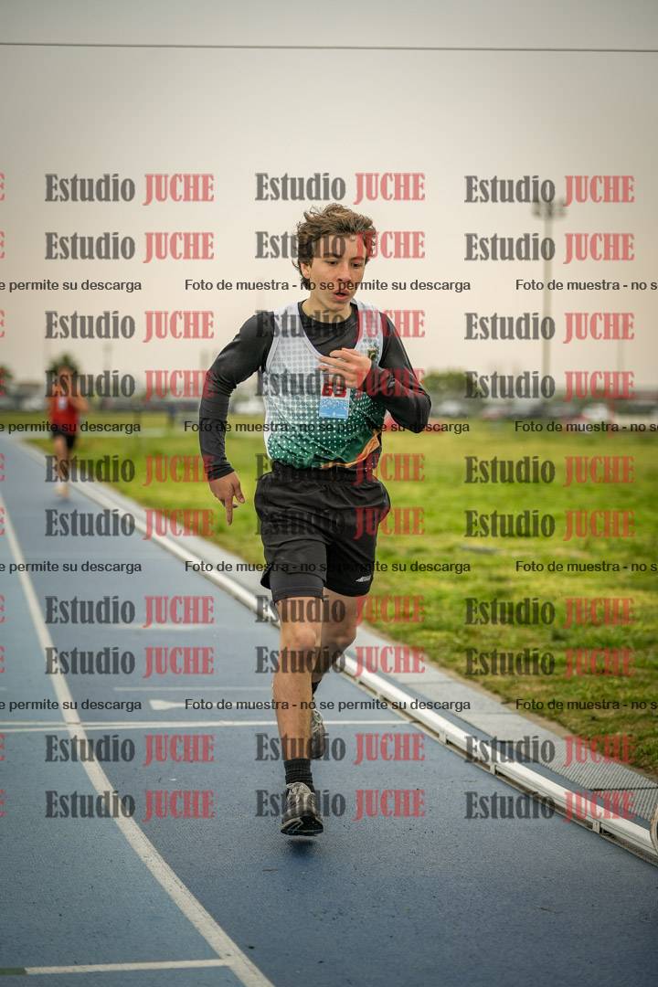Fotos de los 600 m llanos de varones - U16