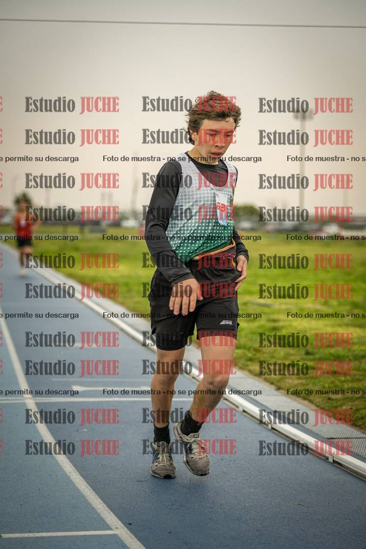 Fotos de los 600 m llanos de varones - U16
