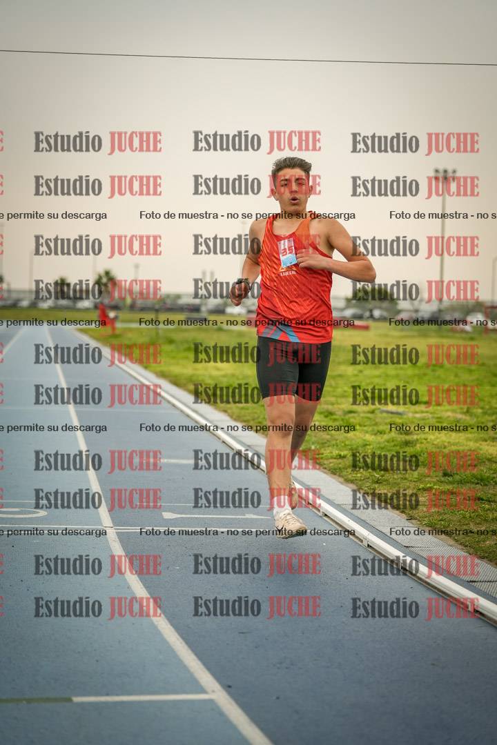 Fotos de los 600 m llanos de varones - U16