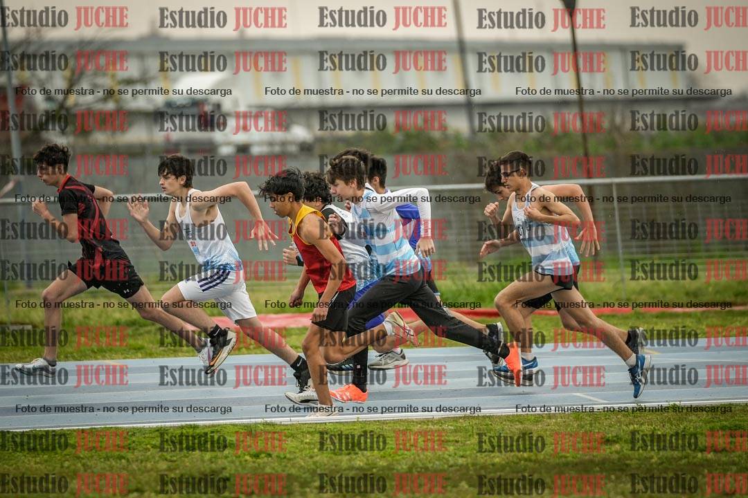Fotos de los 600 m llanos de varones - U16