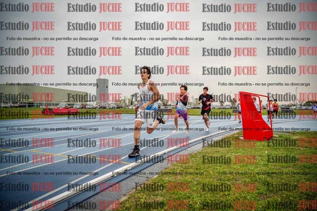 Fotos de los 600 m llanos de varones - U16
