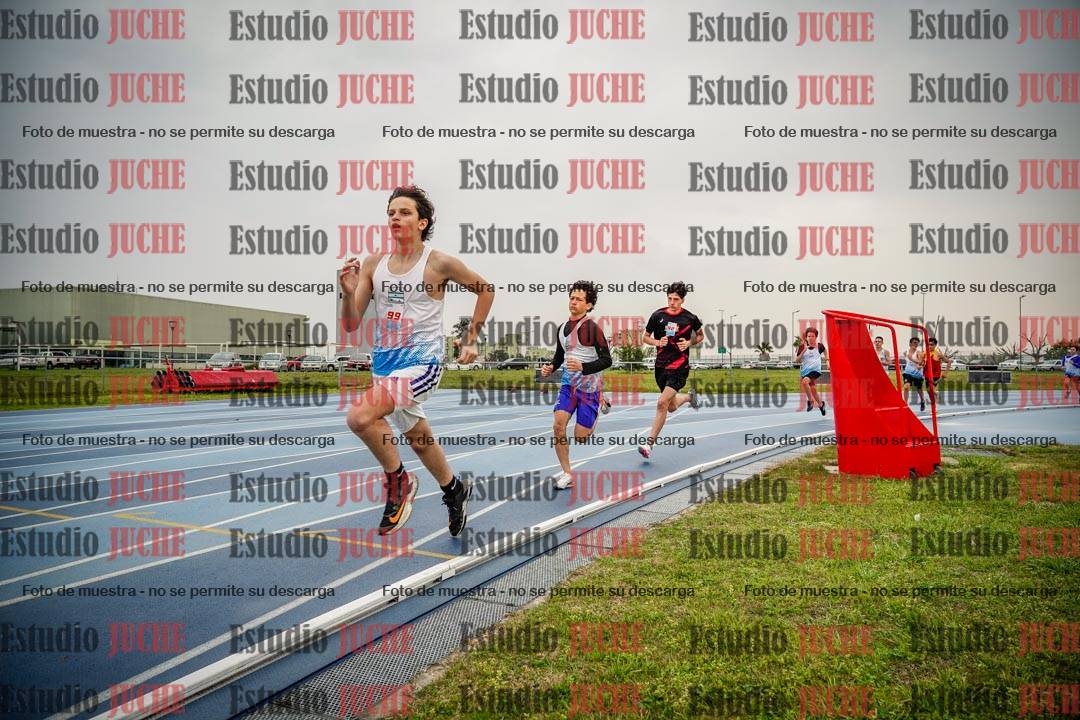 Fotos de los 600 m llanos de varones - U16