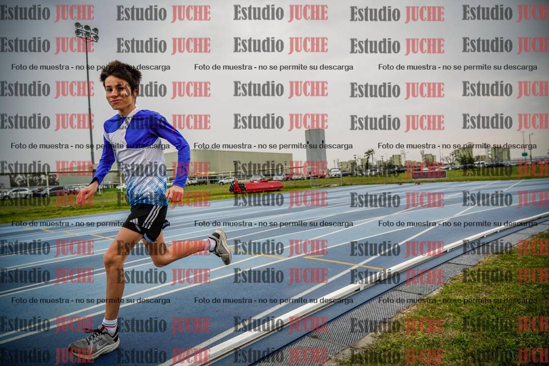 Fotos de los 600 m llanos de varones - U16