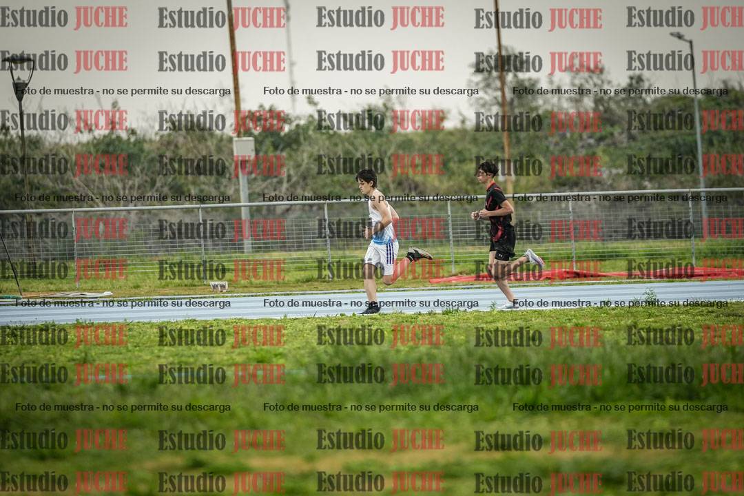 Fotos de los 600 m llanos de varones - U16