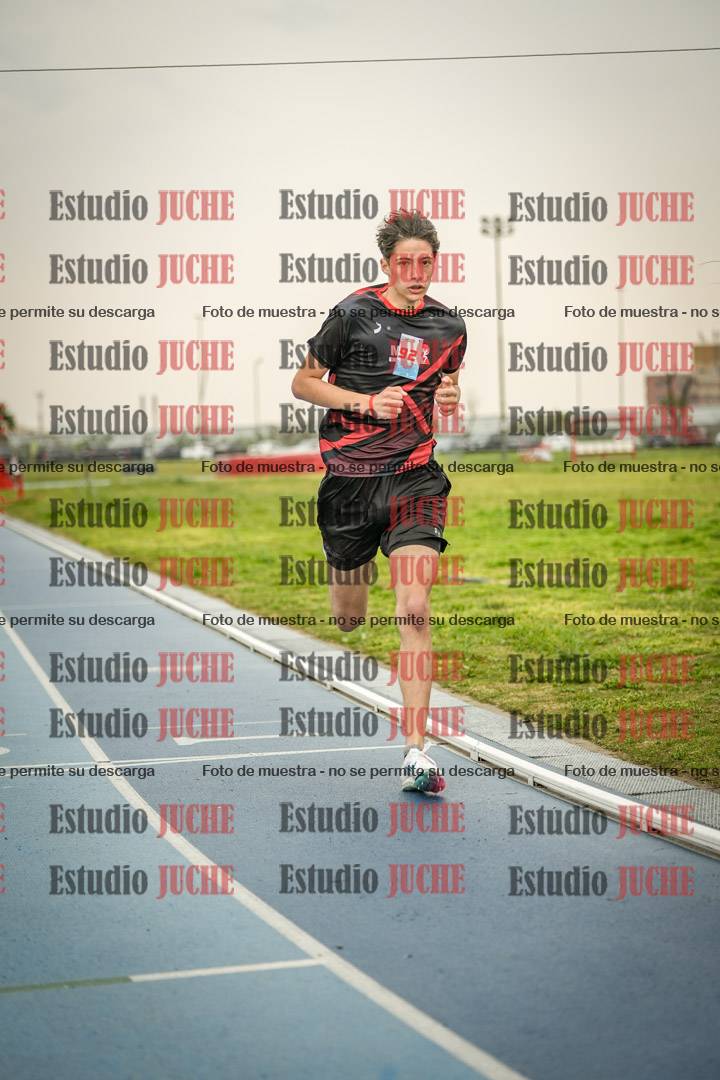 Fotos de los 600 m llanos de varones - U16