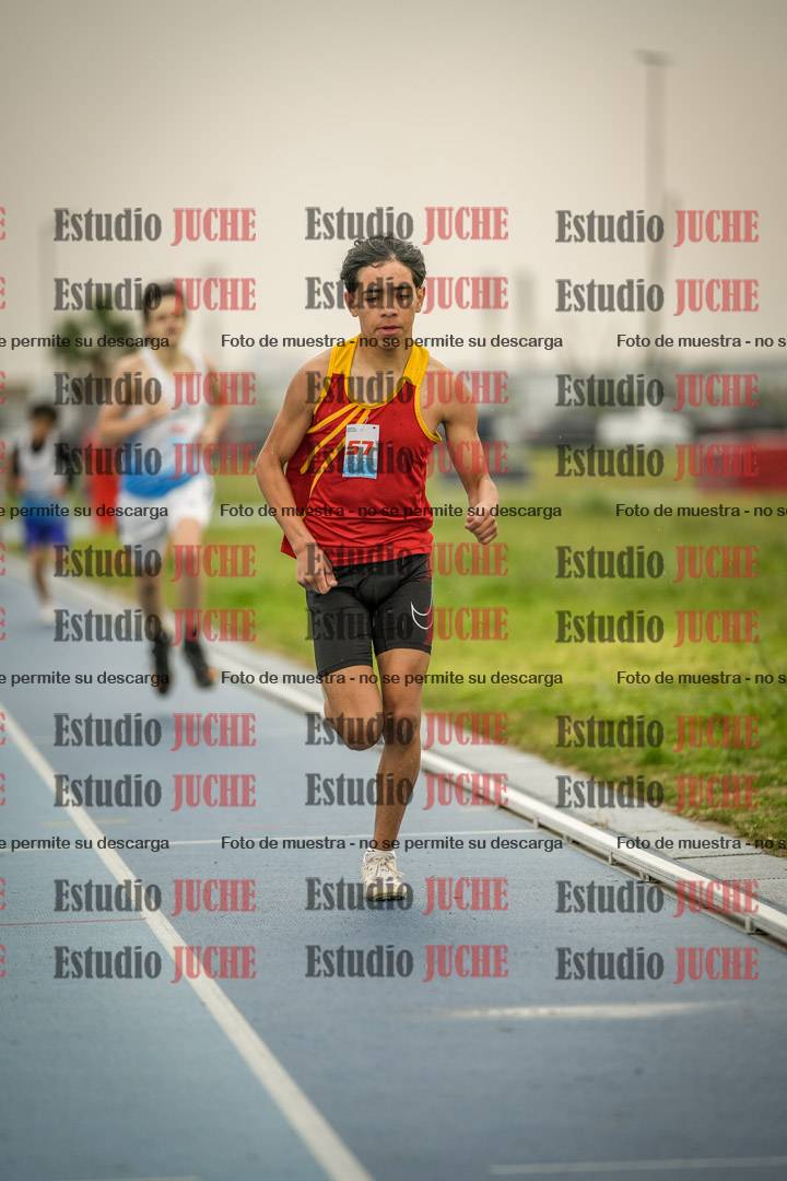 Fotos de los 600 m llanos de varones - U16