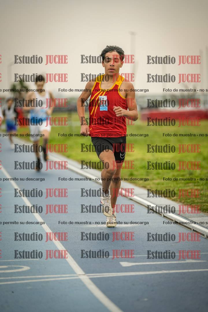 Fotos de los 600 m llanos de varones - U16