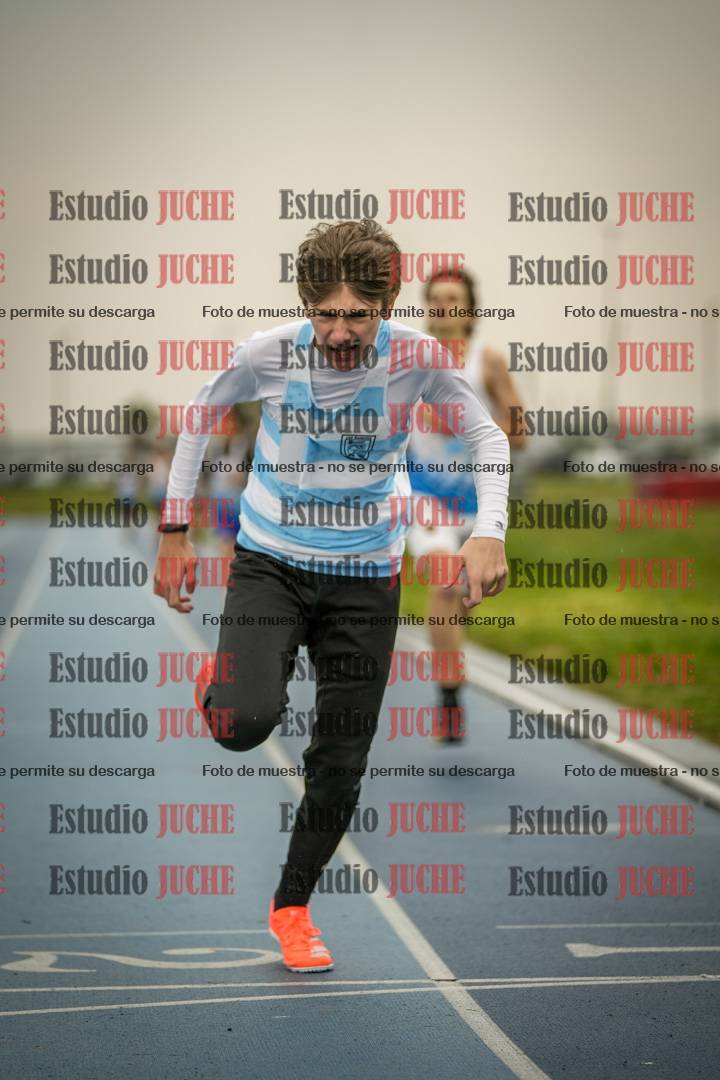 Fotos de los 600 m llanos de varones - U16