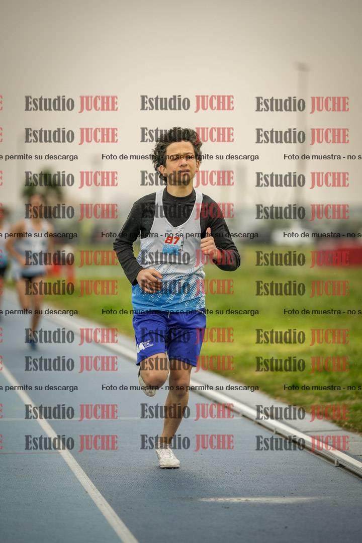 Fotos de los 600 m llanos de varones - U16