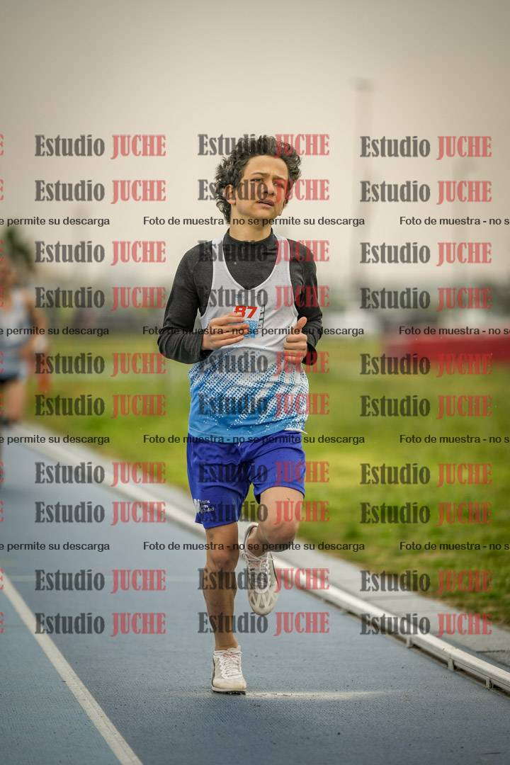 Fotos de los 600 m llanos de varones - U16
