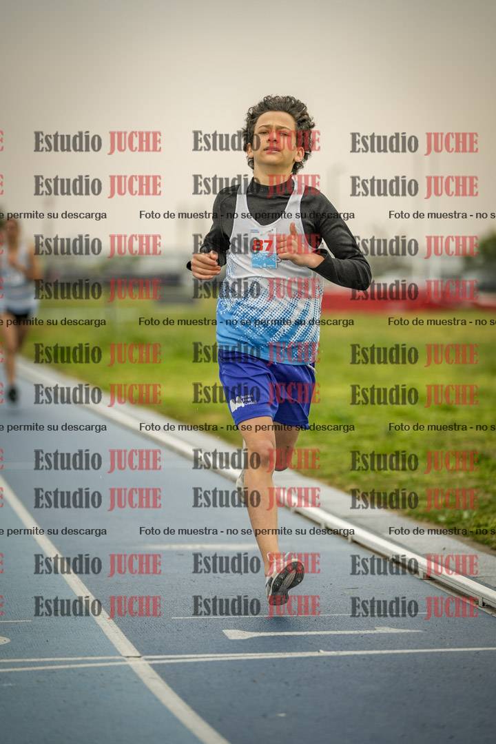 Fotos de los 600 m llanos de varones - U16