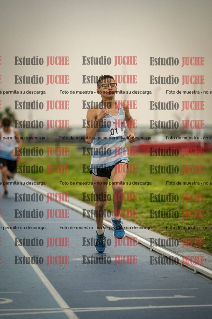 Fotos de los 600 m llanos de varones - U16