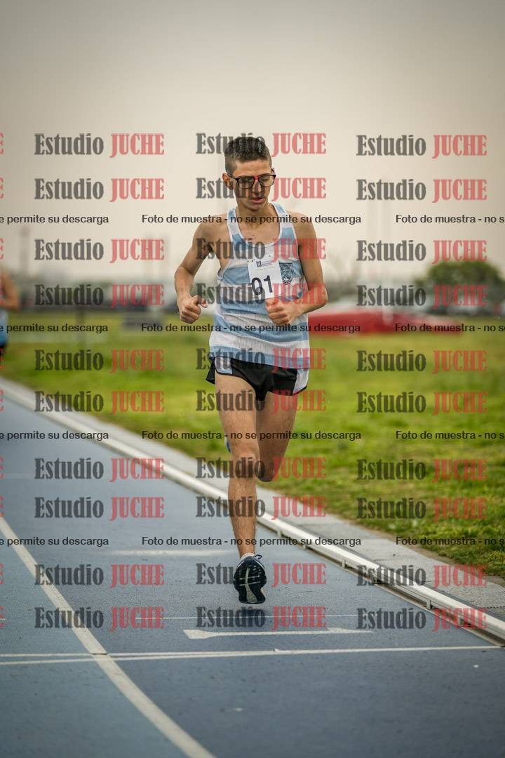 Fotos de los 600 m llanos de varones - U16