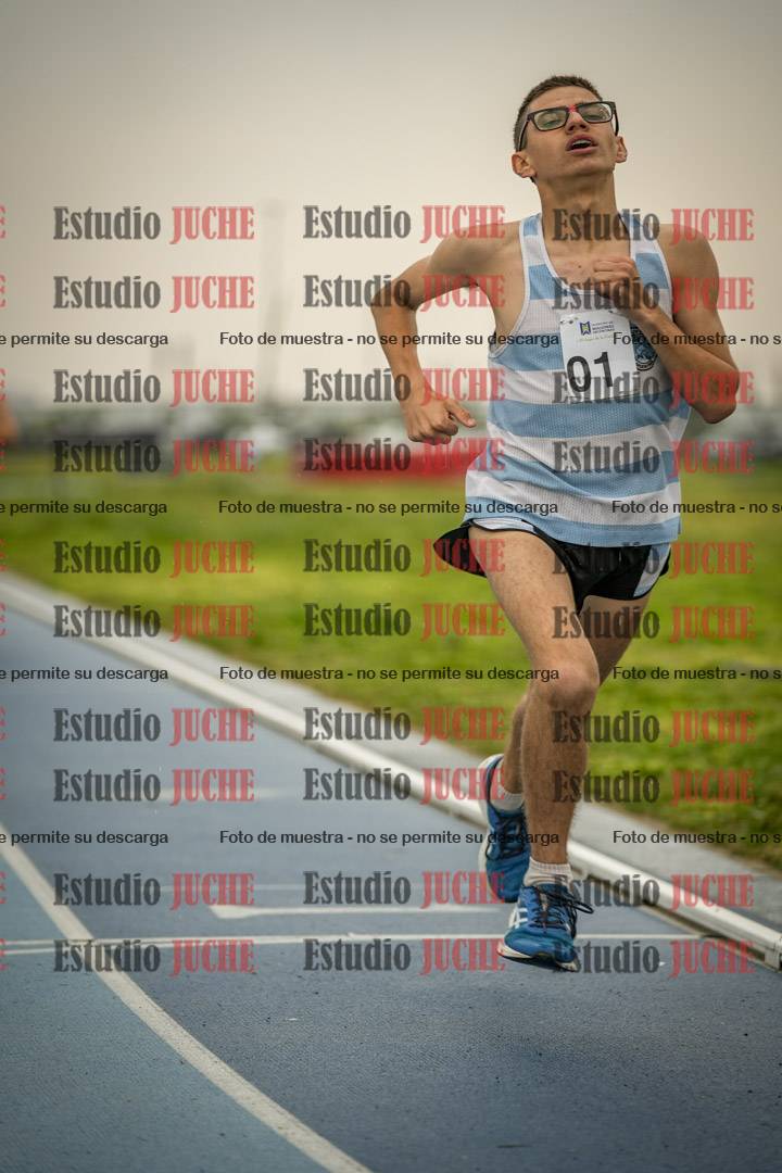 Fotos de los 600 m llanos de varones - U16