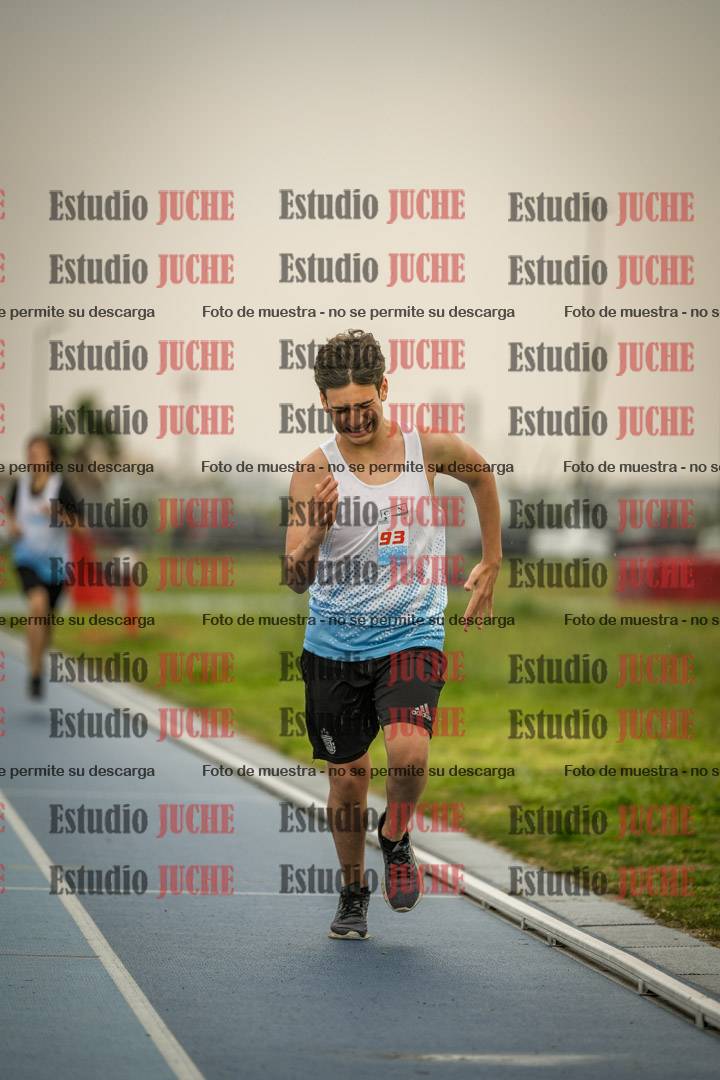Fotos de los 600 m llanos de varones - U16