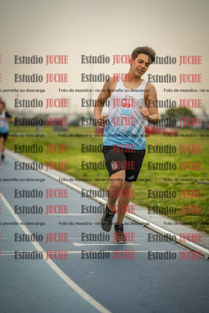 Fotos de los 600 m llanos de varones - U16