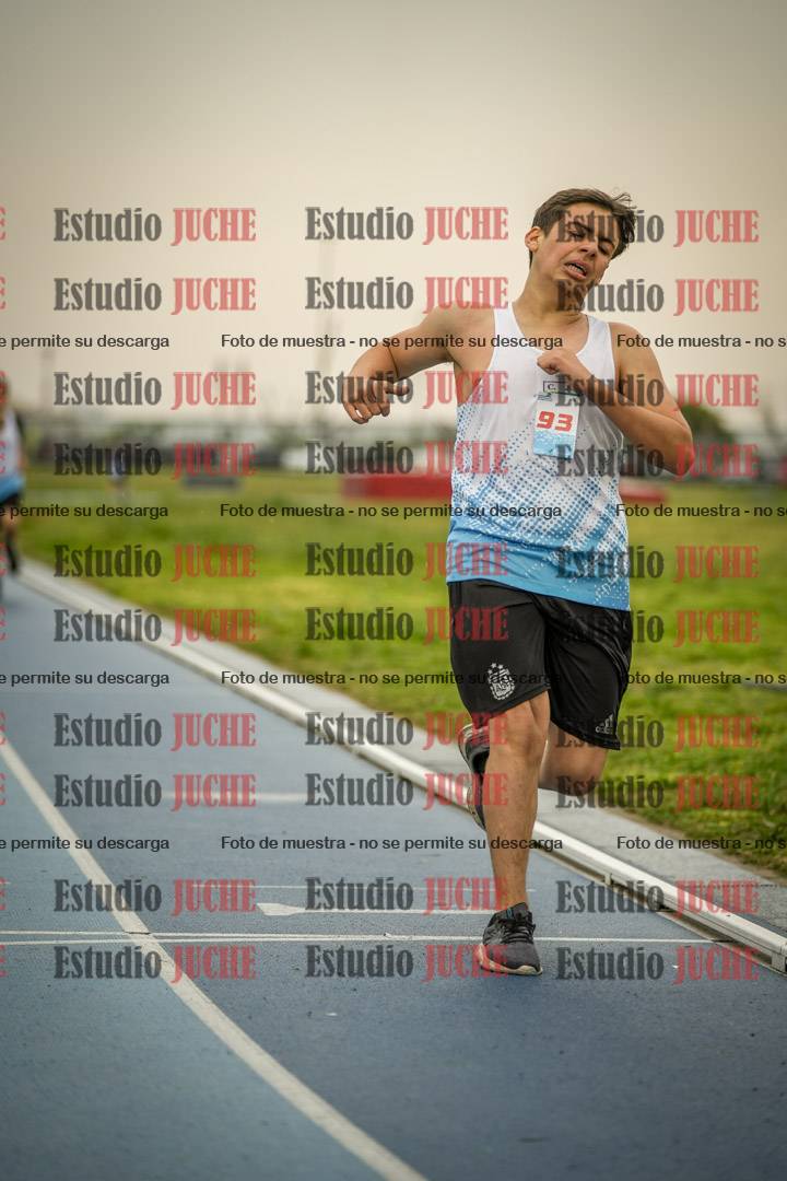 Fotos de los 600 m llanos de varones - U16