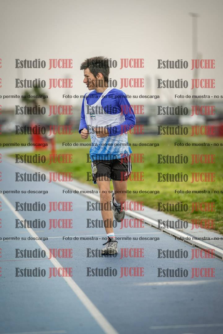 Fotos de los 600 m llanos de varones - U16