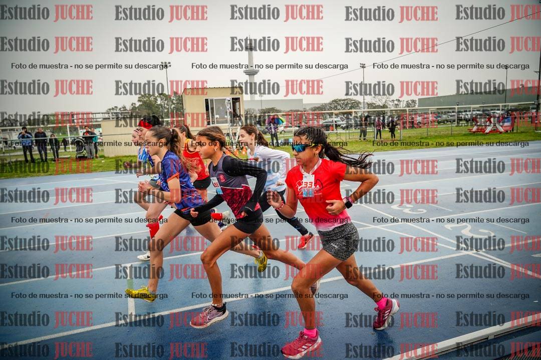 Fotos de los 1200 m llanos de mujeres - U14