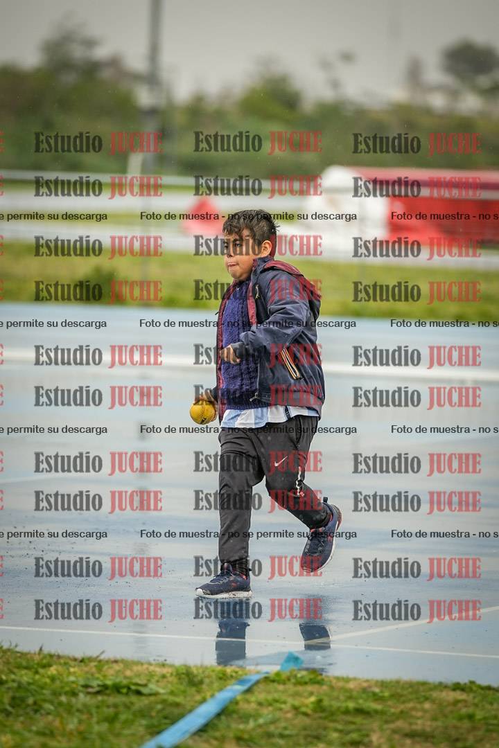 Fotos del lanzamiento de pelotita de varones - U12