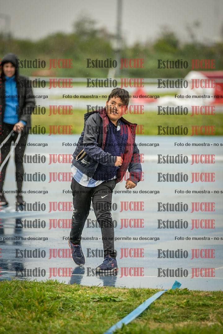 Fotos del lanzamiento de pelotita de varones - U12