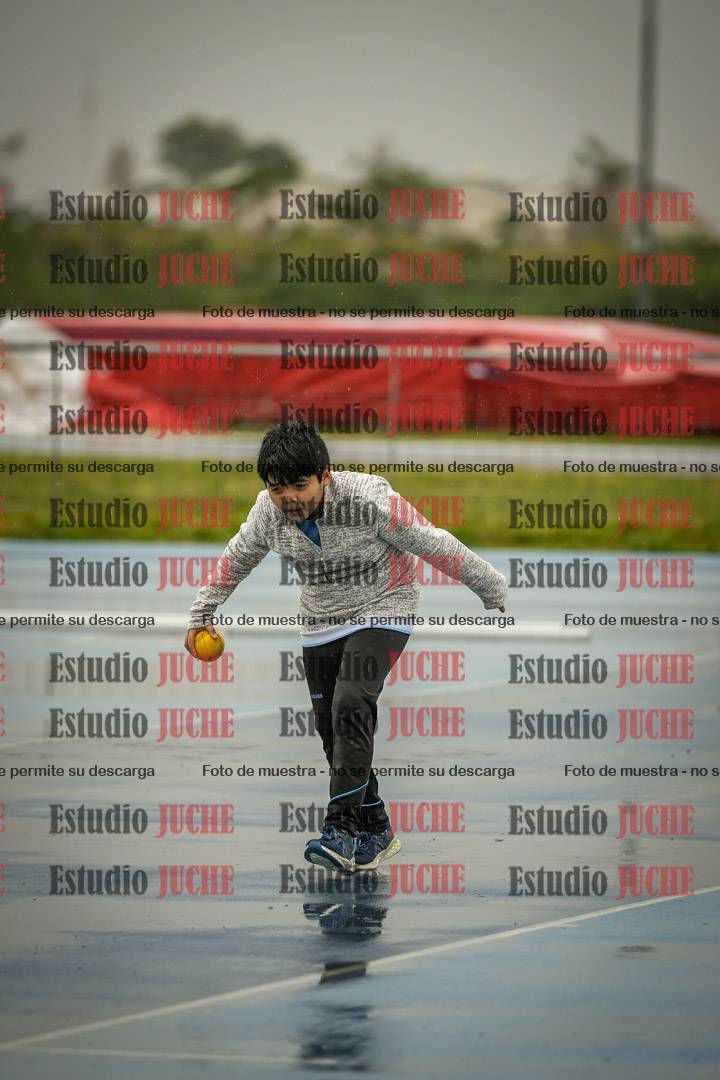 Fotos del lanzamiento de pelotita de varones - U12