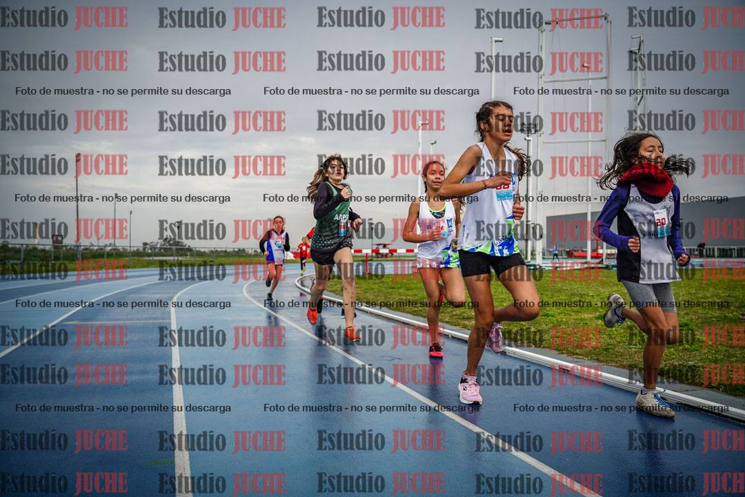Fotos de los 1000 m llanos de mujeres - U12