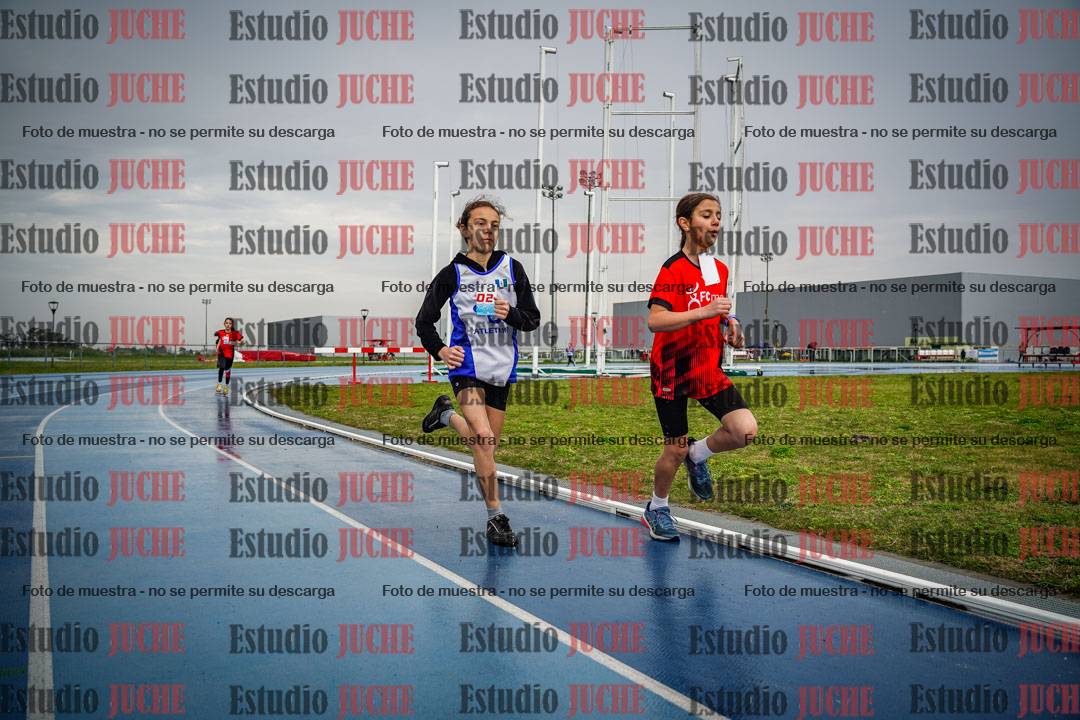 Fotos de los 1000 m llanos de mujeres - U12
